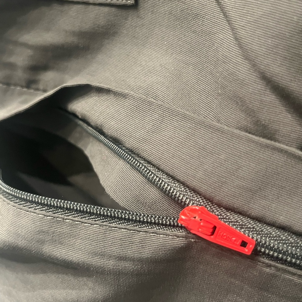 The North Face Women’s Gray Zip-Off Durable Outdoor Essential Pants | Size 10 - Picture 3 of 11